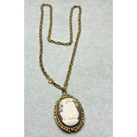 Large Vtg Max Factor Hypnotique Perfume Locket Cameo 28" Chain Necklace Muses - Picture 2 of 7